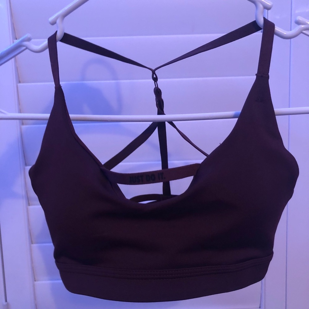 NIKE Indy Sports Bra Maroon